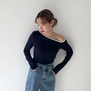 Line Off-Shoulder T-Shirt