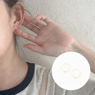 Simple hoop earrings