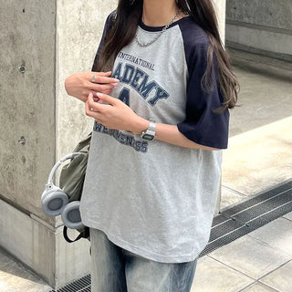 (Unisex) Raglan Sleeve Printed T-Shirt