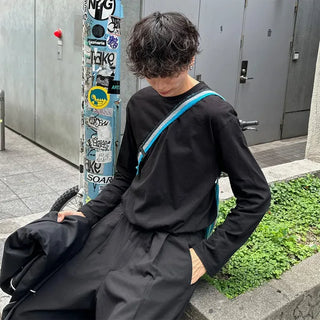 Basic long-sleeved T-shirt