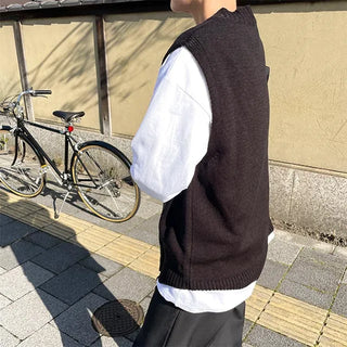 daily v neck vest