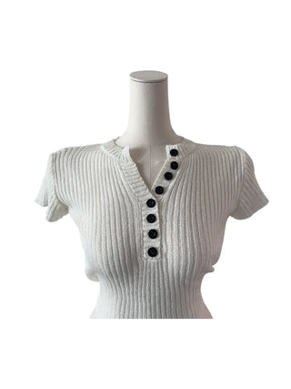 Mona back ribbon button short sleeve knit