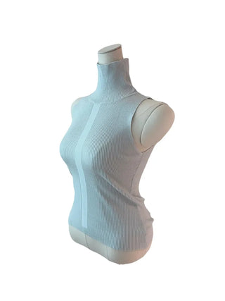 Slender center deep turtleneck halter top