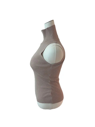 Slender center deep turtleneck halter top