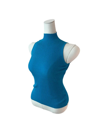 INF's polar sleeveless knit