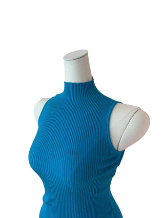 INF's polar sleeveless knit