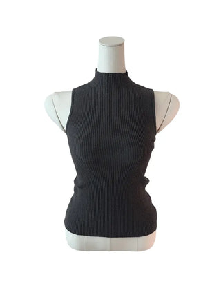 INF's polar sleeveless knit