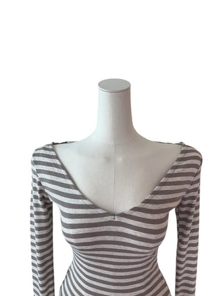 Nori Dangara Backless Strap Long Sleeve T