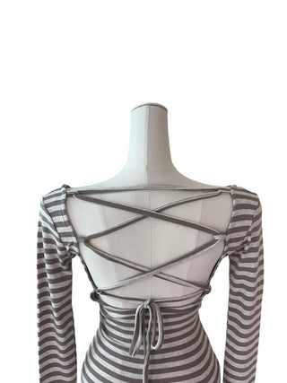 Nori Dangara Backless Strap Long Sleeve T