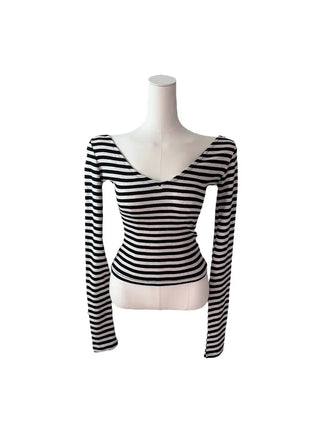 Nori Dangara Backless Strap Long Sleeve T