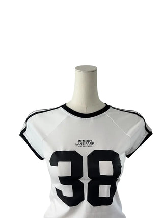 38 Printed Cropped Raglan Short-Sleeved T