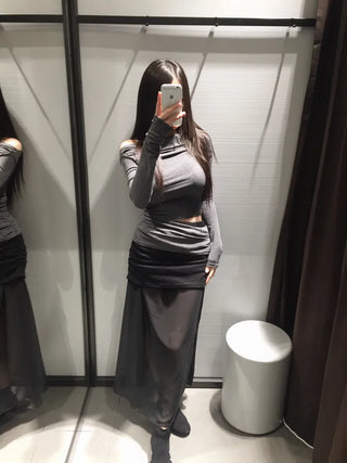 open off-shoulder slit slim T