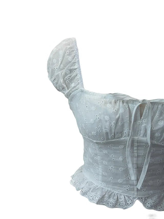 Princess punching frill blouse