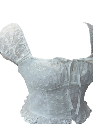 Princess punching frill blouse