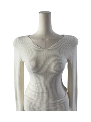 Fluttering ribbed long-sleeved T-shirt