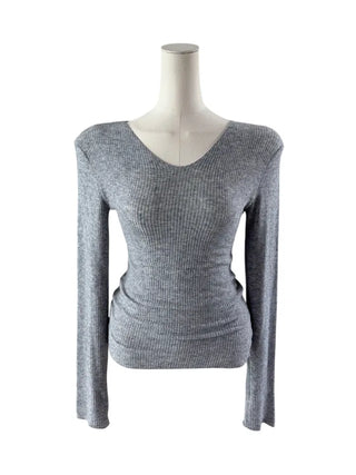 Fluttering ribbed long-sleeved T-shirt