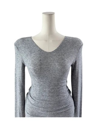 Fluttering ribbed long-sleeved T-shirt