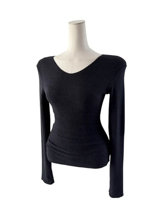 Fluttering ribbed long-sleeved T-shirt