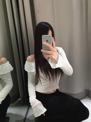 frill off-shoulder tee