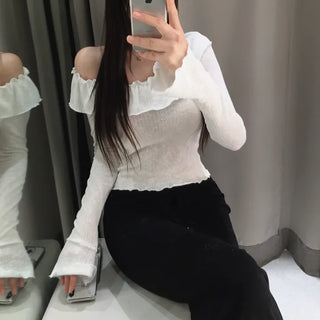 frill off-shoulder tee