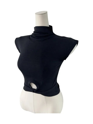 Half-turtleneck strap ribbon top