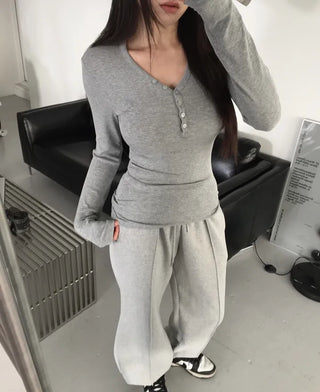 LISA heart neck button T Lisa heart neck button T