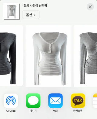 LISA heart neck button T Lisa heart neck button T