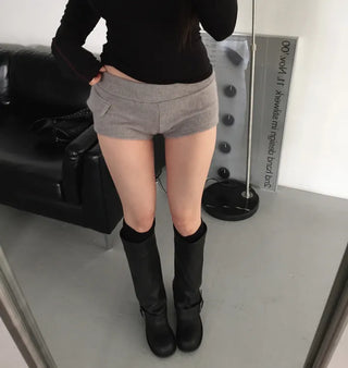 Pleated Knit Shorts Pants