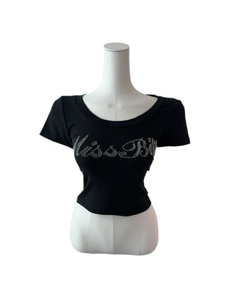 Miss cubic u-neck cropped T