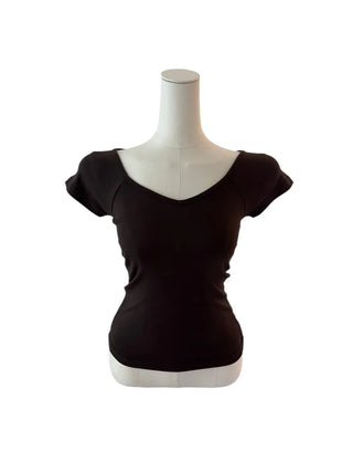 Boa nagar v-neck short-sleeved T