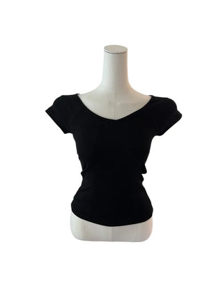 Boa nagar v-neck short-sleeved T