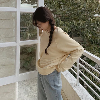 Fleece-lined sweatshirt