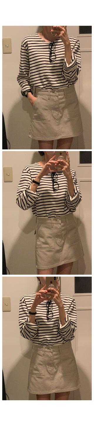 Kint Striped Border Pattern T-Shirt