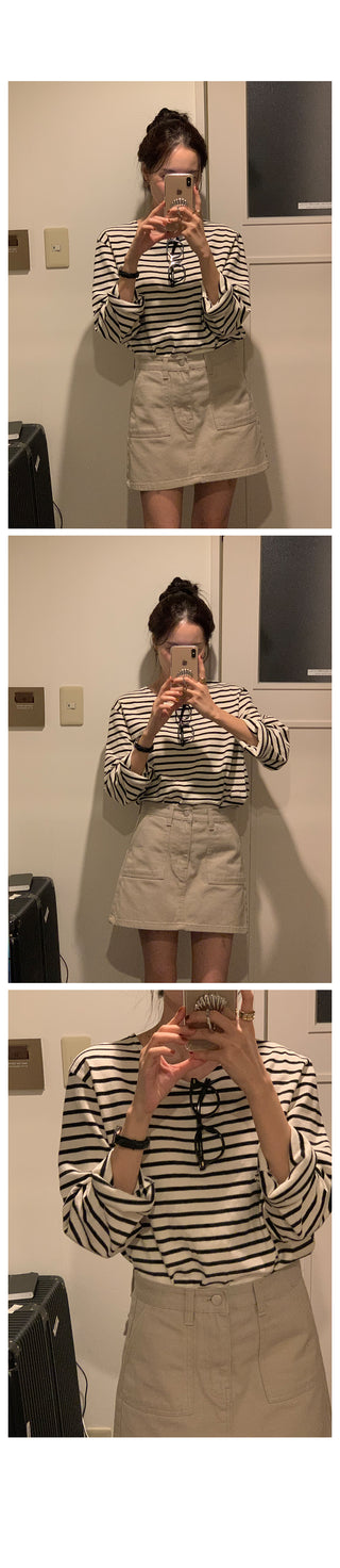 Kint Striped Border Pattern T-Shirt