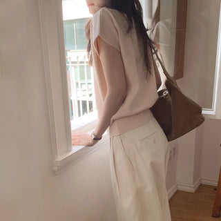 Slim boat neck knit