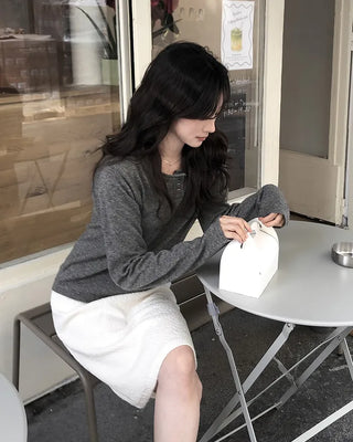 Half-open button knit