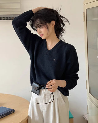 Daily V-neck knit