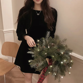 Black velvet flared dress - 2 sizes