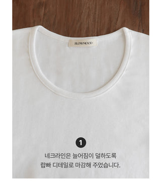 Round spandex T-shirt