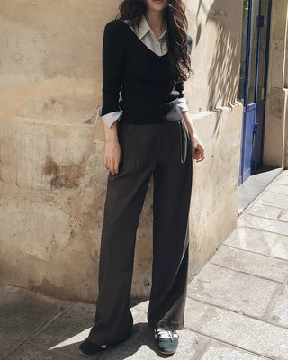 Leg-lengthening pintuck wide slacks