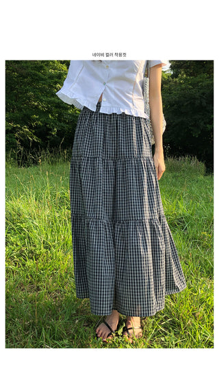 Checked flared long skirt