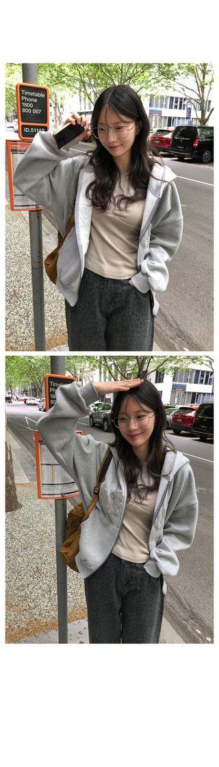 (2 colors) Fleece-lined hooded zip-up jacket
