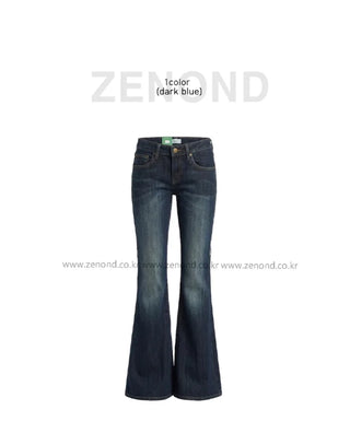 Flared low-rise jeans