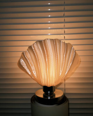 White Scallop Relief Table Lamp