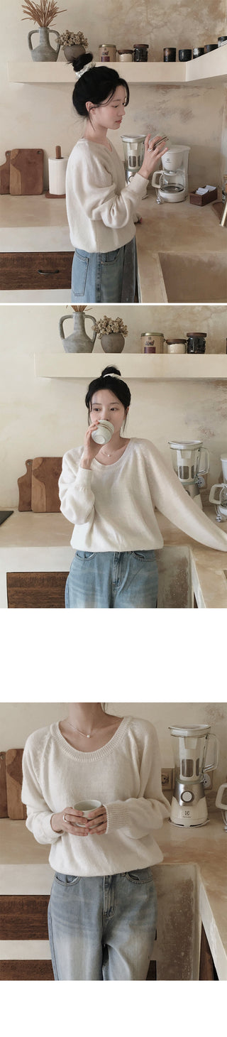 U-neck pastel knit