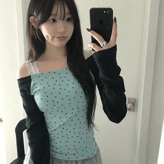 Sweetie Star Off-Shoulder T-Shirt