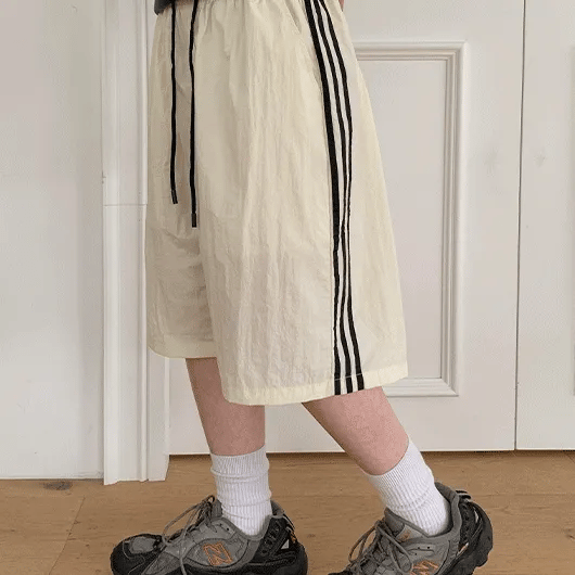 Hobbets Track Elastic Nylon Bermuda Shorts
