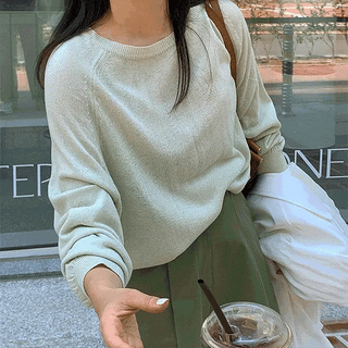 LIKEMENT Lillian Basic Round Long Sleeve Knit