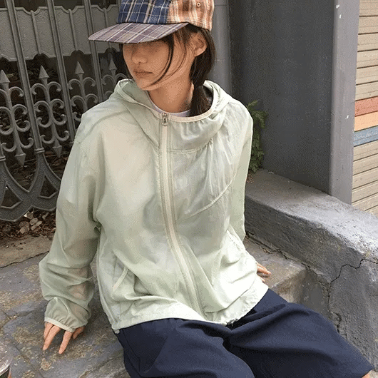 Kiryu Cutout Hooded Windbreaker