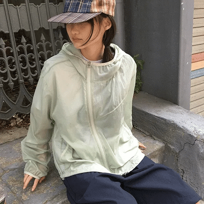 Kiryu Cutout Hooded Windbreaker